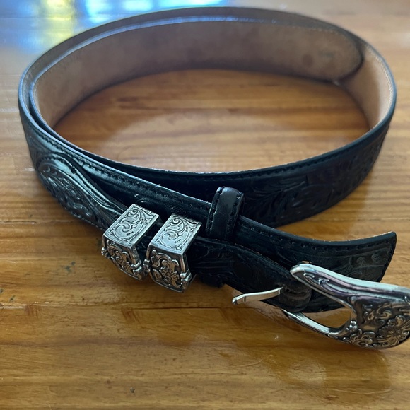 Tony Lama Men - Floral Filigree Tooled Western Belt (Tan) C40064